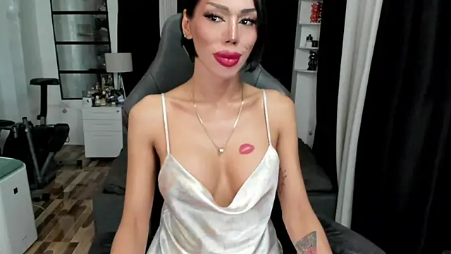 Pokazy przed kamerką – Forever_MissCandace