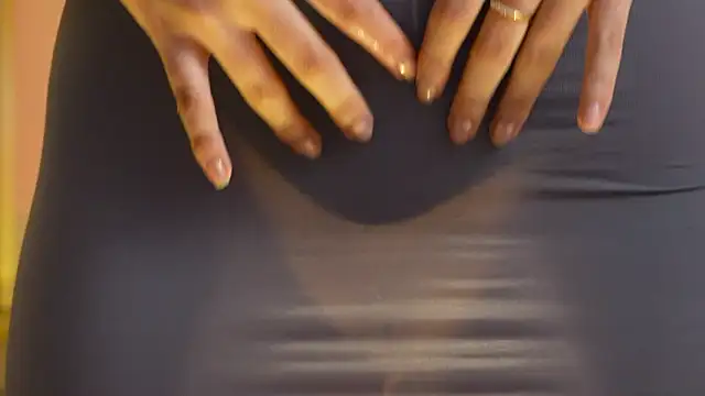 NaomiSainz: онлайн-секс-чат