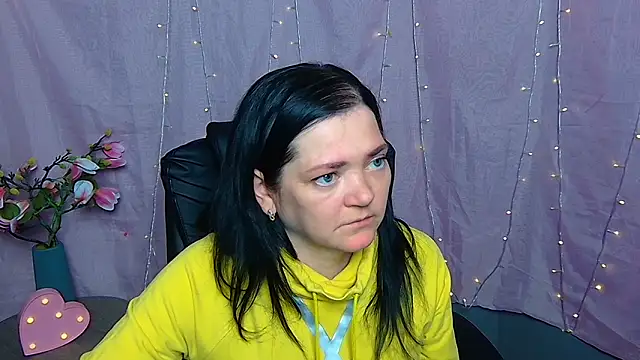 LauraFinn – webcam-show