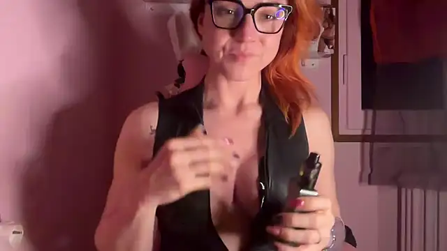 Sembang XXX Secara Langsung Nikky_Divine