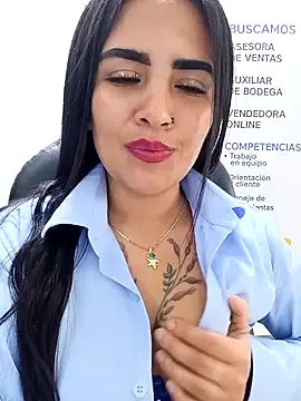 Czat XXX na żywo – MAYE__13