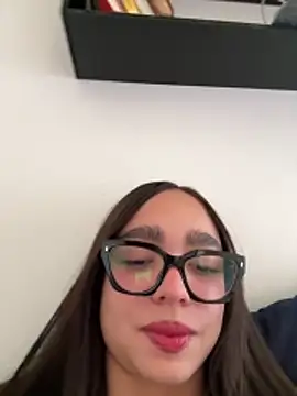 Czat XXX na żywo – hottiee_melannie