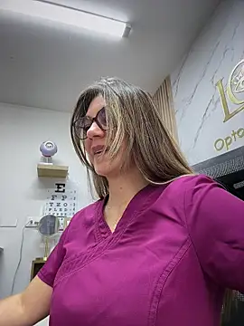 alicee16 élő XXX-chatje