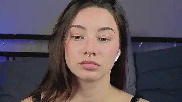 Chat XXX en directo de sinthiaroze