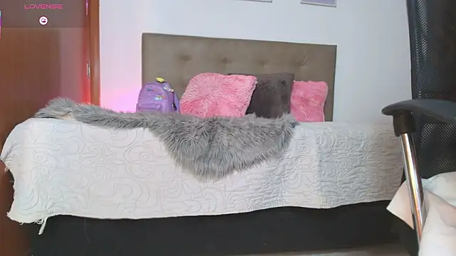 دردشة Miley_Baker الجنسية المباشرة