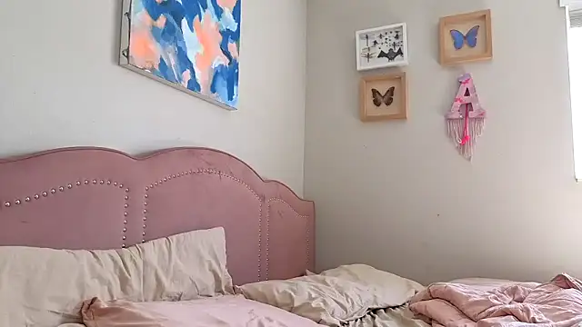 lodestar: διαδικτυακό σόου στην κάμερα