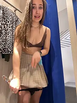 XXX chat uživo modela ICrazyOneIRL