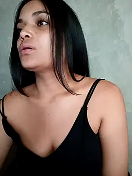 دردشة _Estrellita_ الجنسية المباشرة