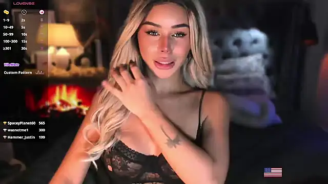 Chat +18 de ZyraGoddes ao vivo