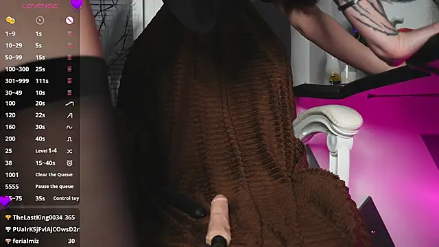 Miss_chiks Chat XXX in diretta