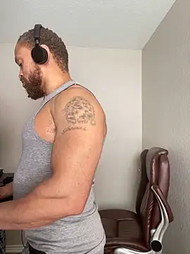 Fathero1time: онлайн-секс-чат