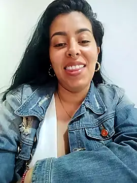 Luianna live XXX chat