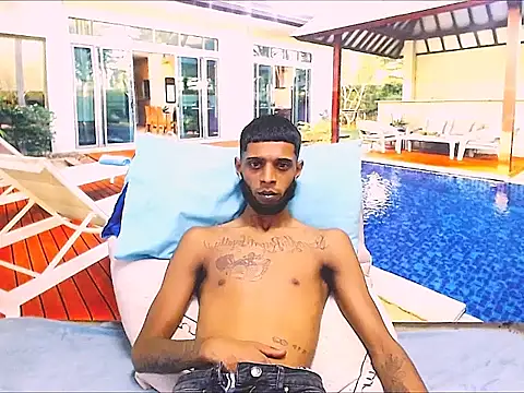 XXX chat uživo modela CharmingIndian1