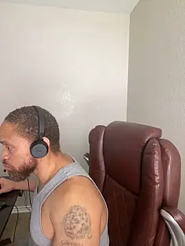 Fathero1time's Live XXX Chat