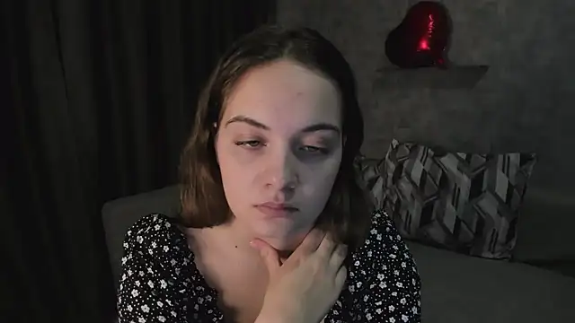 Chat +18 de KristinaLoison ao vivo