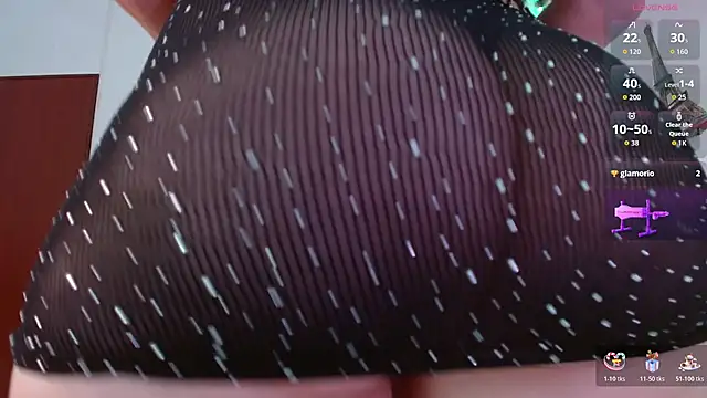 Živý XXX chat Emelyross_