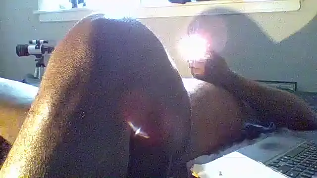 JezOne555 élő XXX-chatje