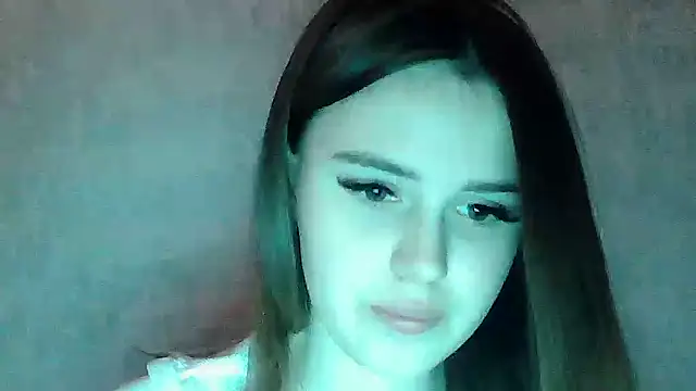 دردشة SweetLoraa الجنسية المباشرة