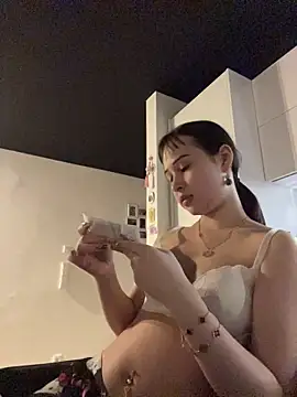 دردشة Just-Lilly الجنسية المباشرة