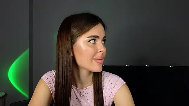 دردشة SheilaHigh الجنسية المباشرة