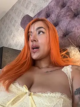 TaniaHart live XXX chat