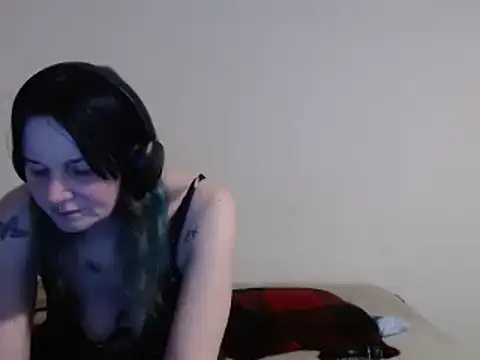 Pokazy przed kamerką – Hotmodel1984