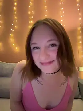 AlinaFoxyy Webcam Show