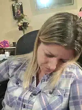 NikkiBlisss: απευθείας συνομιλία ΧΧΧ