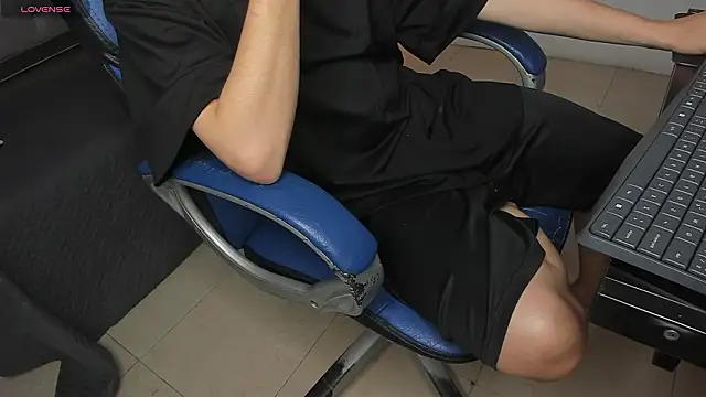 SamBlack_ 在線直播表演