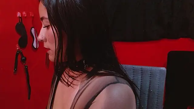 Sembang XXX Secara Langsung Emily_Slave28