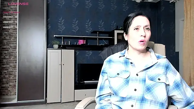 Chat XXX en directo de Lucky_Milf