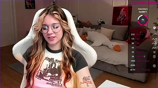 Frau_Lina Show Webcam