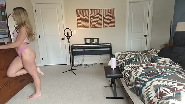 xxyourgirlblair's Webcam Show