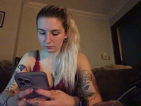 xxamyleighxx: онлайн-секс-чат