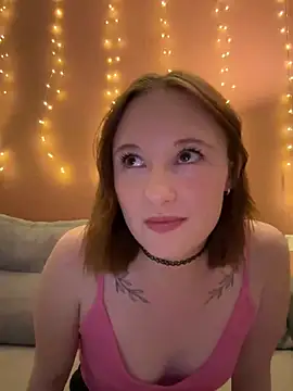 AlinaFoxyy Webcam-Show