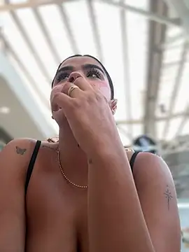 Chatroom XXX en direct de Kaily_Sweet16