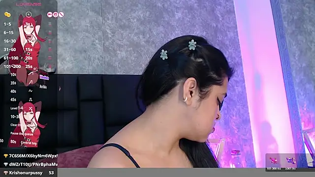 crystaldarliing Adlı Modelin Canlı XXX Sohbeti