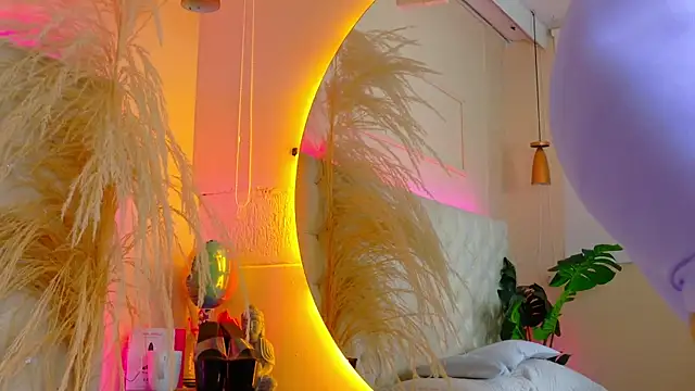 AlynAllen Adlı Modelin Canlı XXX Sohbeti