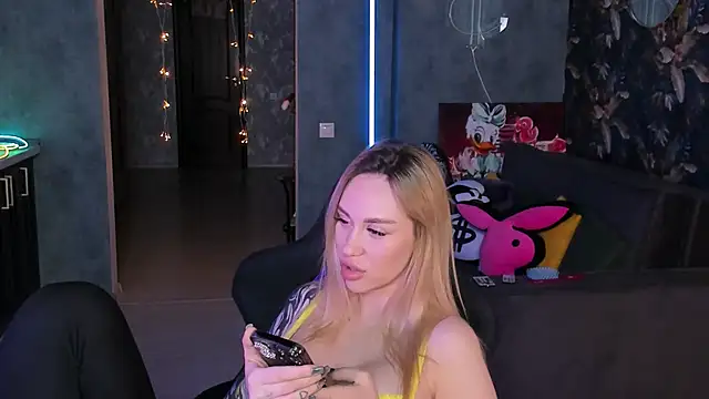 Blckmirrorr live XXX chat