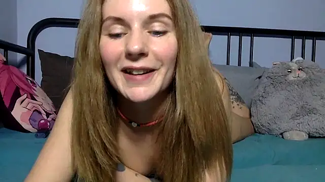 Kira_sigma Adlı Modelin Canlı XXX Sohbeti