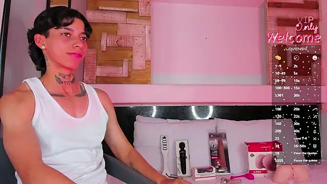 AmberAdams_ Adlı Modelin Canlı XXX Sohbeti