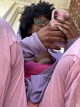 Chat XXX en directo de mochamimi