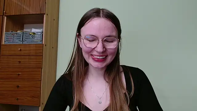 دردشة LooveELLYx الجنسية المباشرة