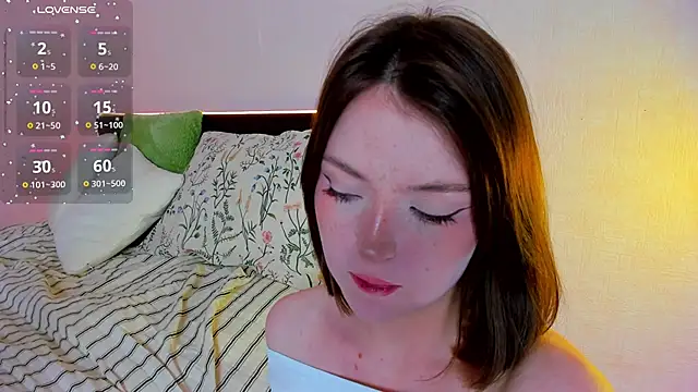 lexxxxxxi: онлайн-секс-чат