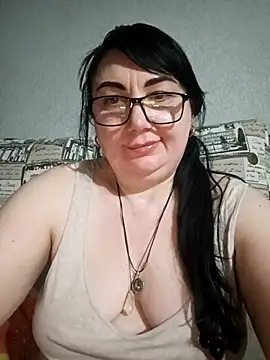 MariSwan222: διαδικτυακό σόου στην κάμερα