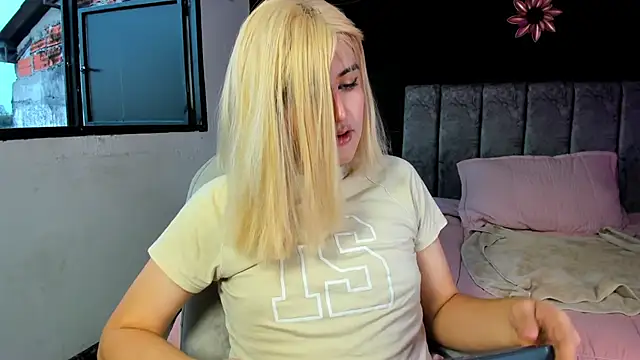 SophieWolf_ 在線直播表演