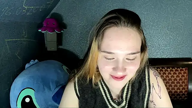 CarmelaLiebherr's Live XXX Chat