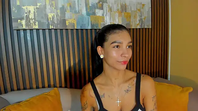 LauraAristizabal Chat XXX in diretta