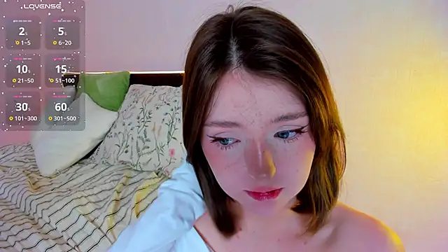 lexxxxxxi: онлайн-секс-чат