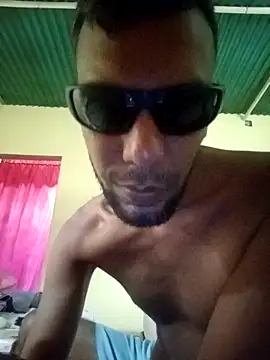 Pokazy przed kamerką – UnreadyChutzpa